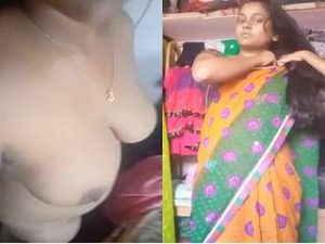 Desi Girl Strip Her Saree and Showing Her Boobs and Pussy