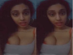 Sexy NRI Girl Shows Pussy and Sucking Lover Dick Part 1 Sexy NRI Girl Shows Pussy and Sucking Lover Dick Part 1