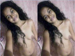 Cute Girl Shows her Nude Body Cute Girl Shows her Nude Body