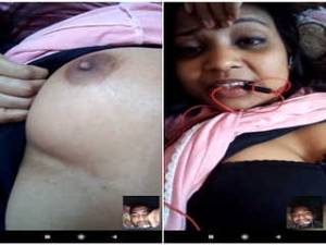 Hot Desi Girl Shows Boobs to Lover on Vc Hot Desi Girl Shows Boobs to Lover on Vc