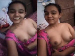 Cute Desi Girl Shows Her Boobs Cute Desi Girl Shows Her Boobs