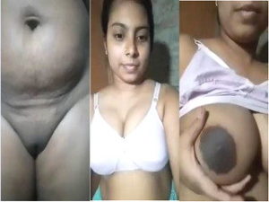 Desi Girl Shows Her Nude Body Desi Girl Shows Her Nude Body