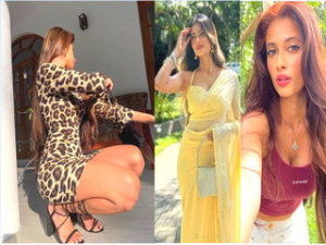 Sexy Desi Girl SHows Boobs Sexy Desi Girl SHows Boobs
