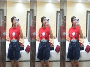 CUte Desi Girl Striping and Shows Nude Body