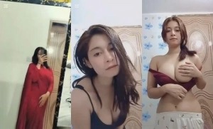 Sexy Desi Girl Shows Boobs Sexy Desi Girl Shows Boobs