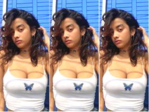 Sexy Desi Girl Blowjob and Fucking