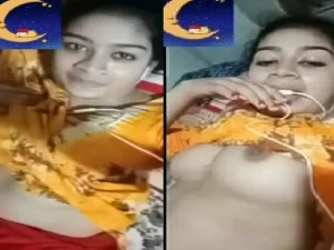 Bangladeshi college girl boobs show to lover Bangladeshi college girl boobs show to lover