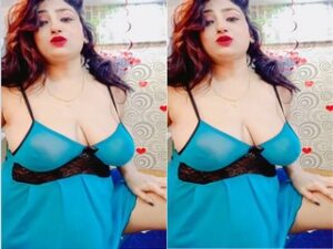 Crazy Desi Bhabhi Boobs Visible