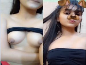 Cute Desi Girl Shows Boobs Cute Desi Girl Shows Boobs