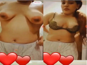 Cute Desi Girl Shows Her Nude Body On VC Cute Desi Girl Shows Her Nude Body On VC