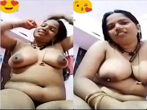 Desi Bhabhi Shows her Boobs and pussy on VC Desi Bhabhi Shows her Boobs and pussy on VC