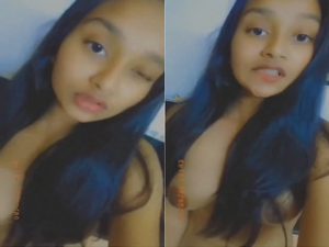 Desi Girl Record Her Nude Selfie Desi Girl Record Her Nude Selfie