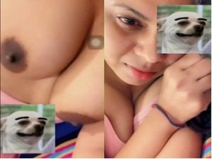 Desi girl Shows Her Boobs On VC Desi girl Shows Her Boobs On VC