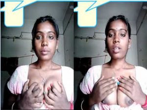 Desi Village Girl Shows Boobs To Lover On vc Desi Village Girl Shows Boobs To Lover On vc