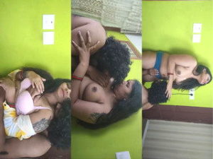 Famous Desi Cpl Romance and Boobs Sucking Famous Desi Cpl Romance and Boobs Sucking
