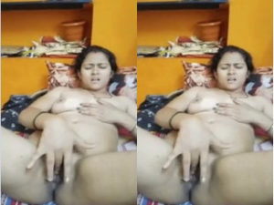 Horny Bhabhi Shows Nude Body Horny Bhabhi Shows Nude Body