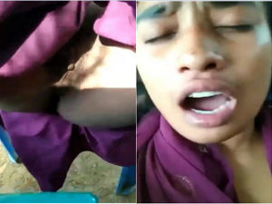 Horny Desi Girl Fucking Horny Desi Girl Fucking