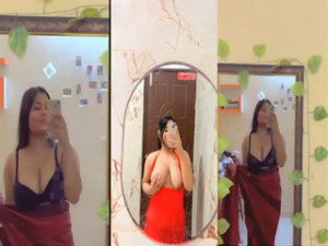 Horny Desi Girl Record Boobs Selfie Horny Desi Girl Record Boobs Selfie