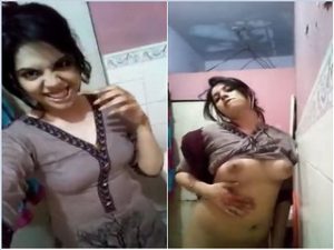 Horny Pak Girl Showing Her Boobs And Pussy Horny Pak Girl Showing Her Boobs And Pussy