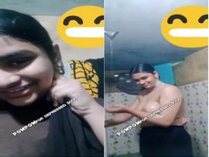 Hot Desi girl Bathing Hot Desi girl Bathing