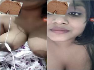 Hot Desi girl Shows Her Big Boobs on Vc Hot Desi girl Shows Her Big Boobs on Vc