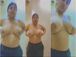 Hot Desi Mall Play With Her Boobs Hot Desi Mall Play With Her Boobs