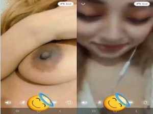 Paki Girl Shows Her Boobs Paki Girl Shows Her Boobs