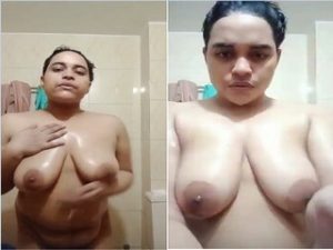 Sexy Bangla Girl Shows her Big Boobs and bathing part 2 Sexy Bangla Girl Shows her Big Boobs and bathing part 2