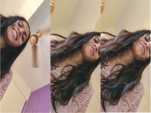 Sexy Desi girl Ridding Dick Sexy Desi girl Ridding Dick
