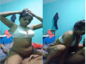 Sexy Desi girl Ridding Dick Sexy Desi girl Ridding Dick