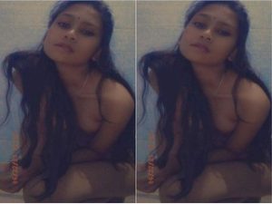 Super Cute Desi girl Making Nude Video FOr Lover