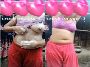 Village Girl Shows her Boobs and Pussy Village Girl Shows her Boobs and Pussy